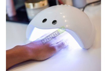 LED лампа за маникюр и педикюр