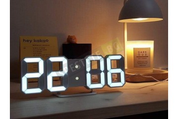 Дигитален часовник и будилник