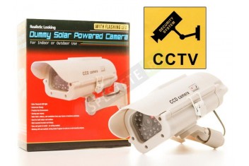 Фалшива камера за видеонаблюдение със соларен панел