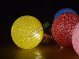 Декоративни цветни лампички на батерии-foto3