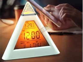 Настолен антистрес LED часовник пирамида-foto2
