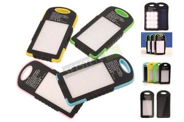 Соларно преносимо зарядно с прожектор 6000mAh-foto2