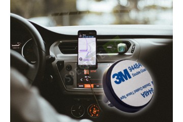 Магнитна стойка за телефон за кола