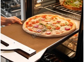 Плъзгаща се шпатула за пица