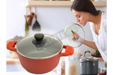 Тенджера с незалепващо покритие