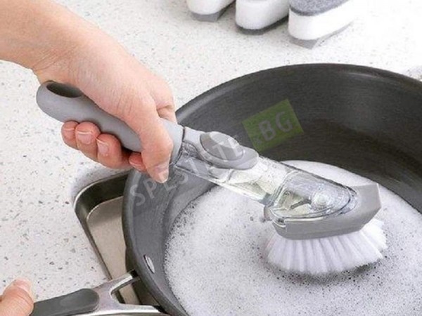 Четка за измиване с дозатор за сапун