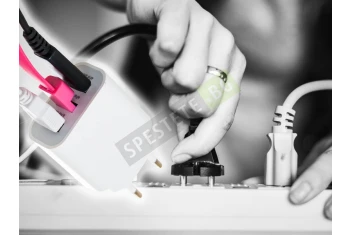 Адаптер за контакт с 3бр. USB